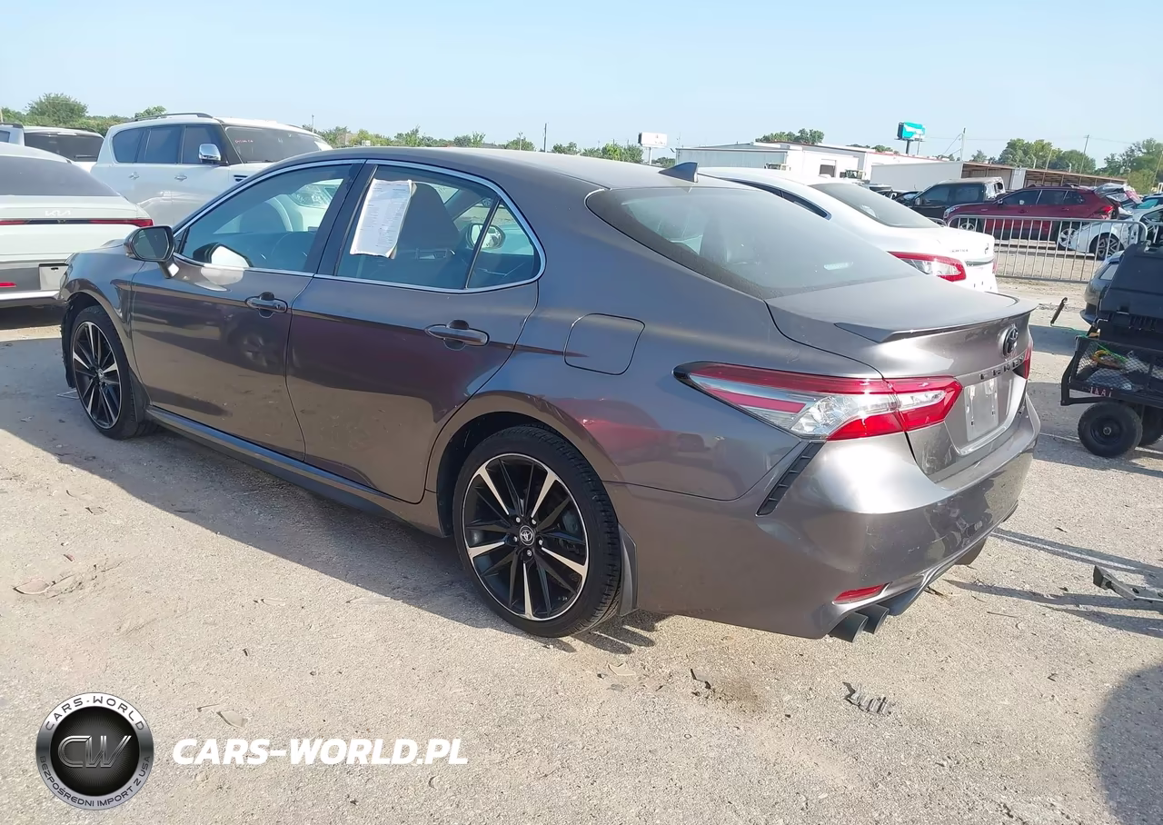 2019 Toyota Camry Xse VIN:4T1B61HKXKU844878 - 3