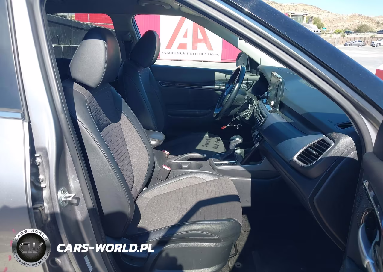 2021 Kia Seltos S VIN:KNDEUCAA1M7080330 - 5