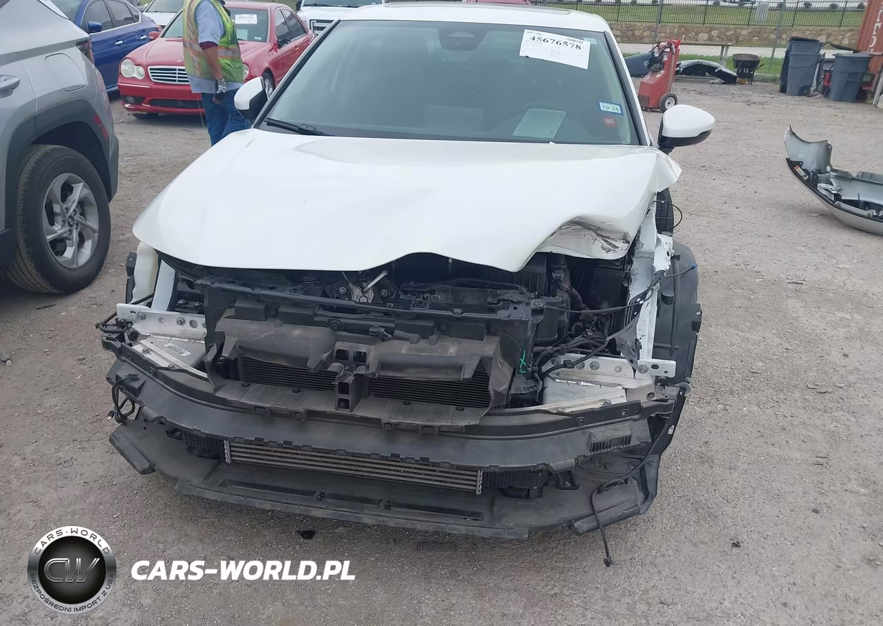2023 Honda Civic Touring VIN:2HGFE1F94PH312417 - 6