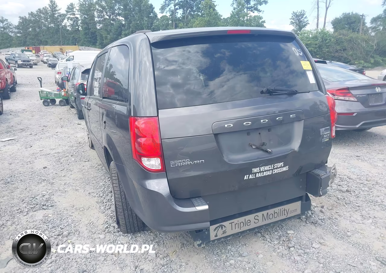 2015 Dodge Grand Caravan Sxt VIN:2C4RDGCG0FR527466 - 3