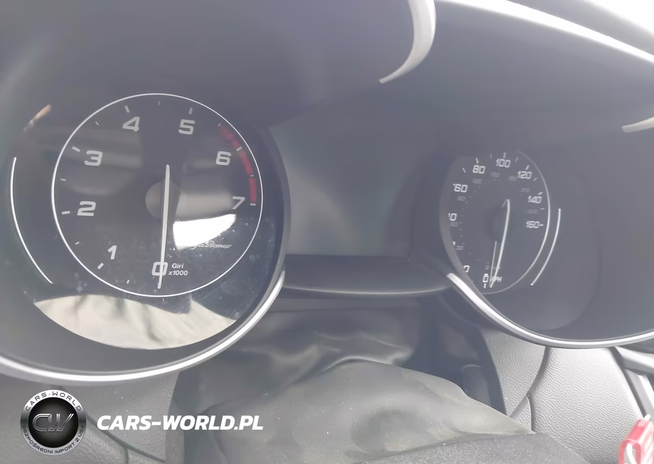 2018 Alfa Romeo Giulia Ti Lusso Rwd VIN:ZARFAECN3J7589183 - 7