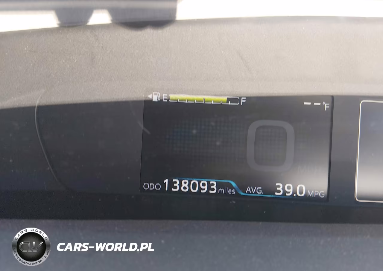 2020 Toyota Prius L Eco VIN:JTDKARFU5L3106449 - 16