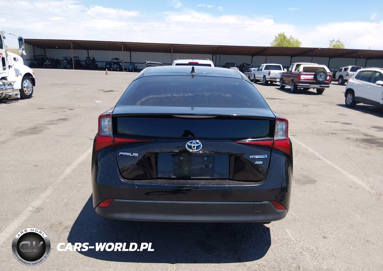 2020 Toyota Prius L Eco VIN:JTDKARFU5L3106449 - 17
