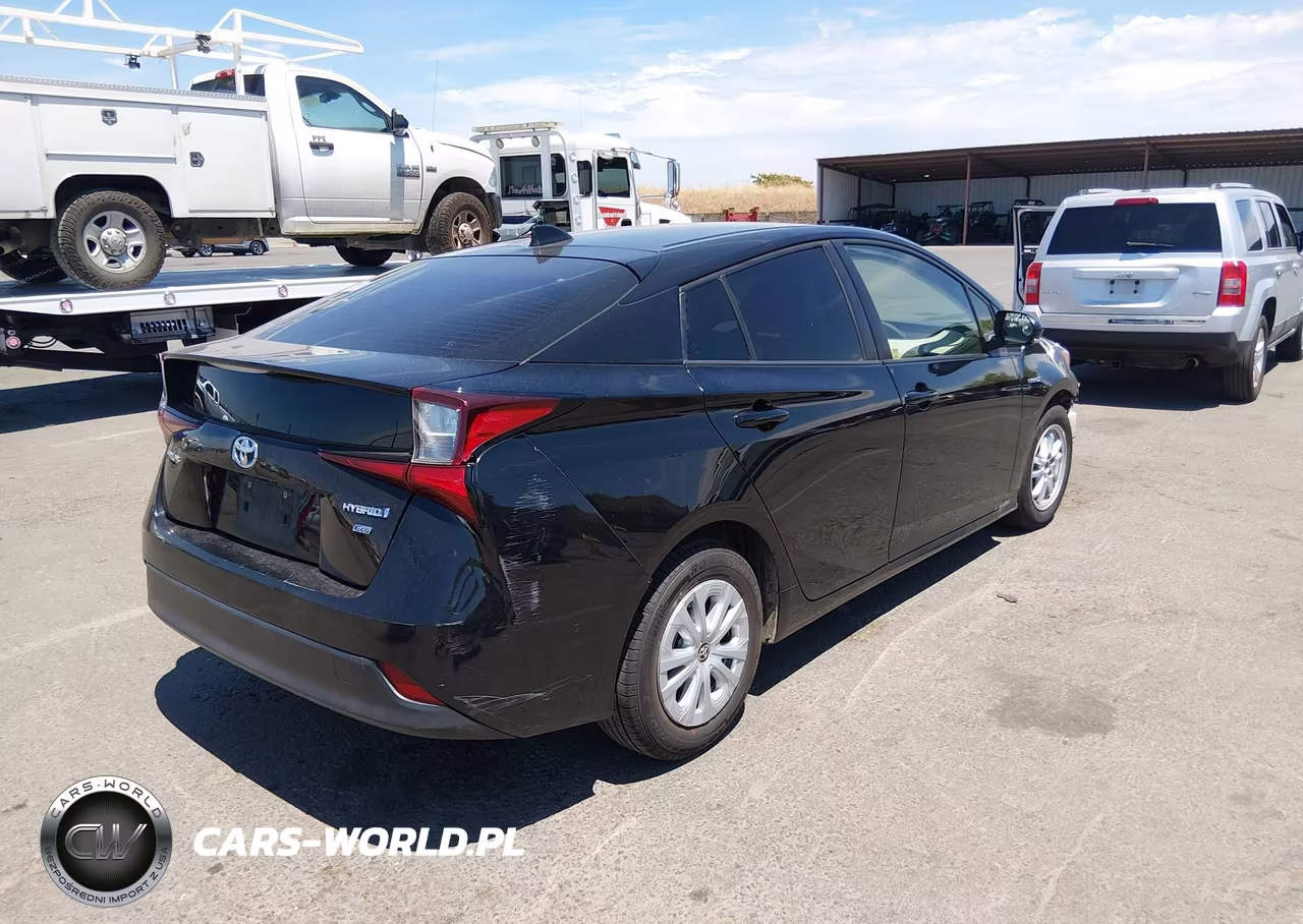 2020 Toyota Prius L Eco VIN:JTDKARFU5L3106449 - 4