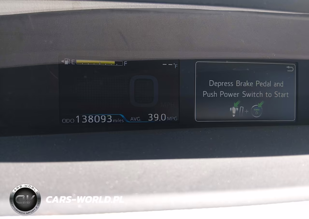 2020 Toyota Prius L Eco VIN:JTDKARFU5L3106449 - 7