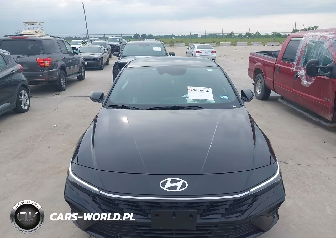 2025 Hyundai Elantra Sel Sport VIN:KMHLM4DG7SU085460 - 12