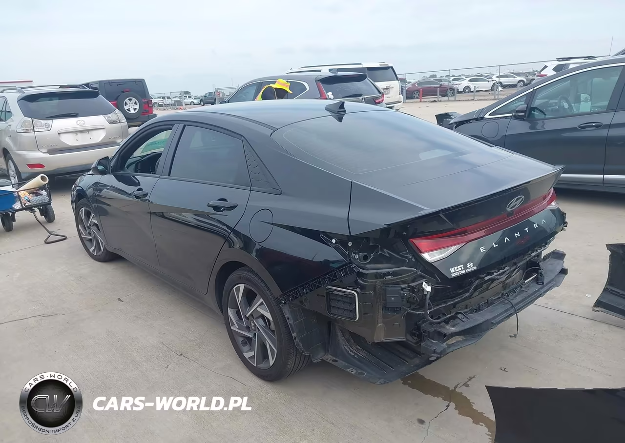 2025 Hyundai Elantra Sel Sport VIN:KMHLM4DG7SU085460 - 3