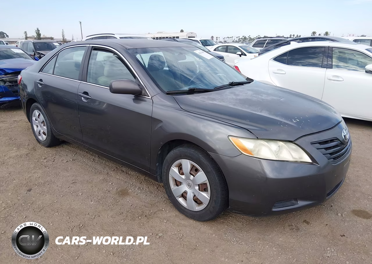 2008 Toyota Camry Le – zdjęcie 1 z 11