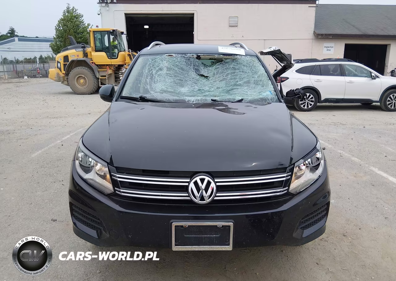 2017 Volkswagen Tiguan 2.0T Wolfsburg Edition VIN:WVGRV7AXXHK026775 - 12