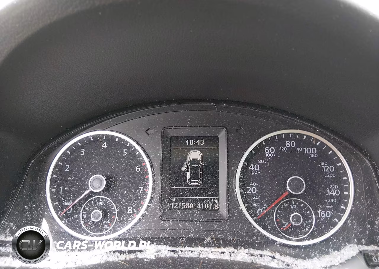 2017 Volkswagen Tiguan 2.0T Wolfsburg Edition VIN:WVGRV7AXXHK026775 - 7