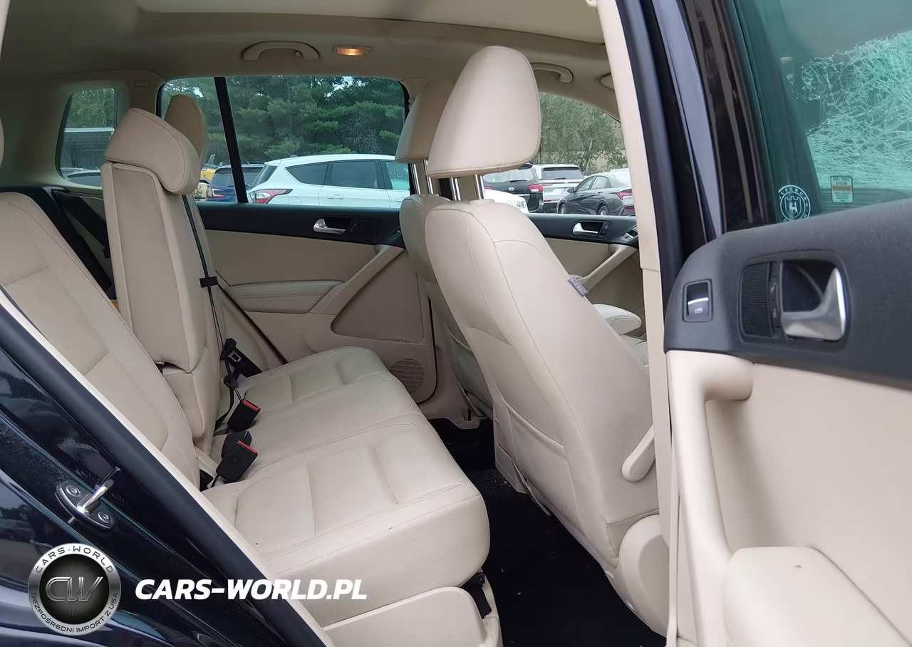 2017 Volkswagen Tiguan 2.0T Wolfsburg Edition VIN:WVGRV7AXXHK026775 - 8