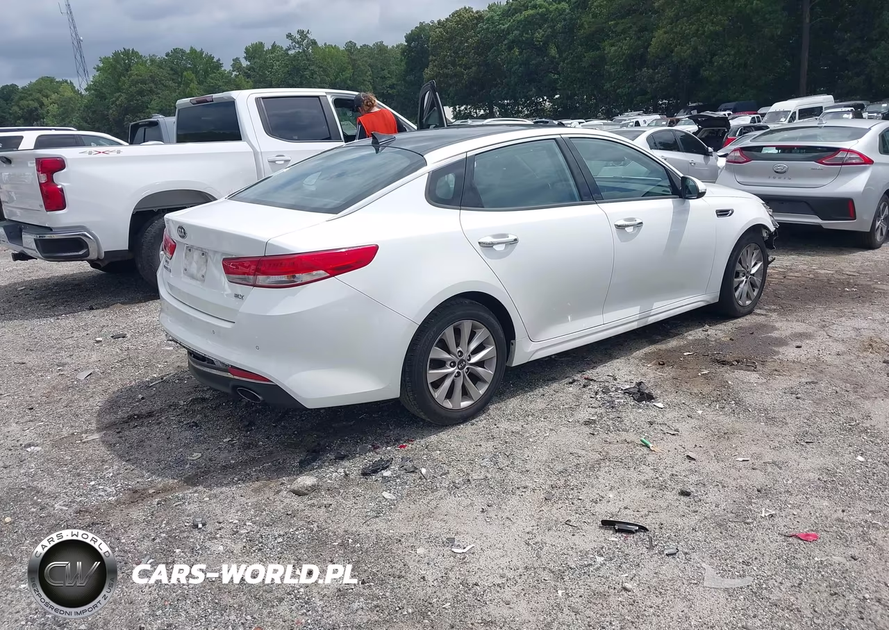 2016 Kia Optima Ex VIN:5XXGU4L30GG114203 - 4
