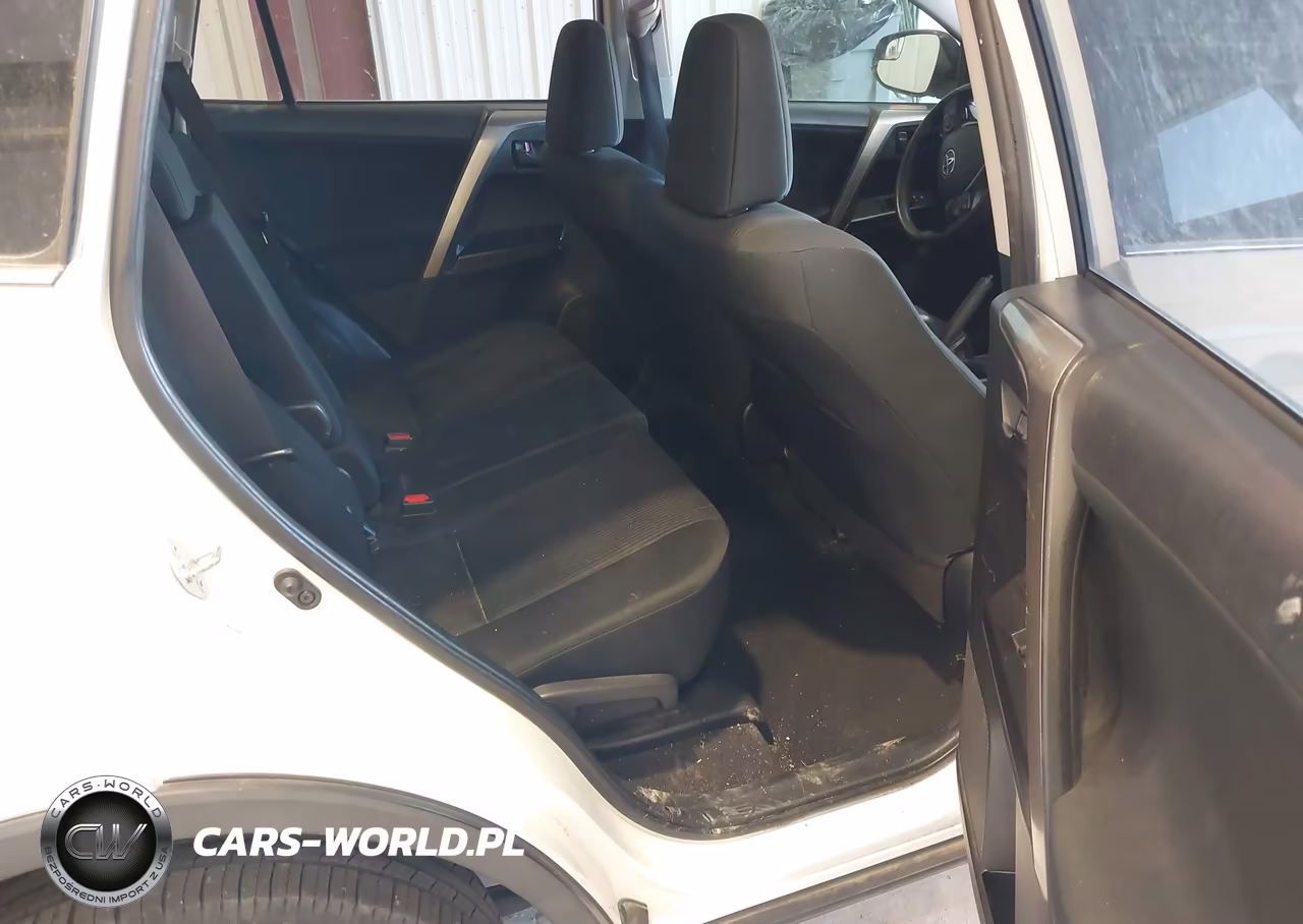 2017 Toyota Rav4 Le VIN:JTMBFREV5HJ703339 - 8