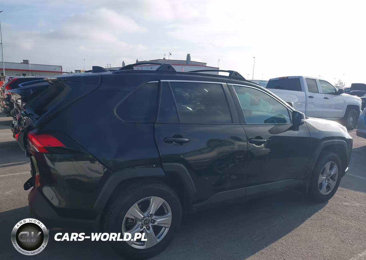 2021 Toyota Rav4 Xle VIN:2T3W1RFVXMC147105 - 14