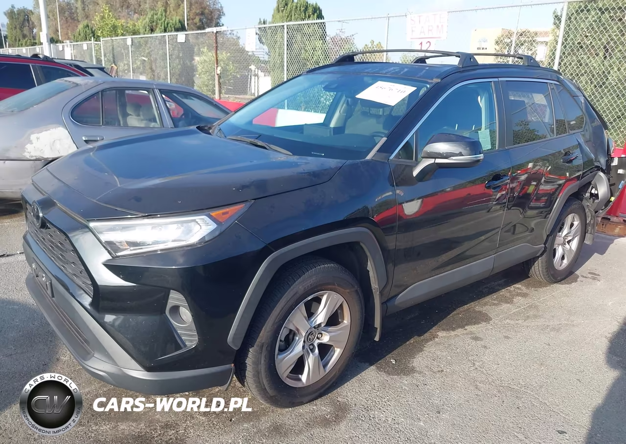 2021 Toyota Rav4 Xle VIN:2T3W1RFVXMC147105 - 2
