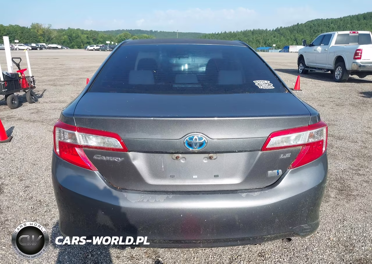 2013 Toyota Camry Hybrid Le VIN:4T1BD1FK6DU089210 - 17
