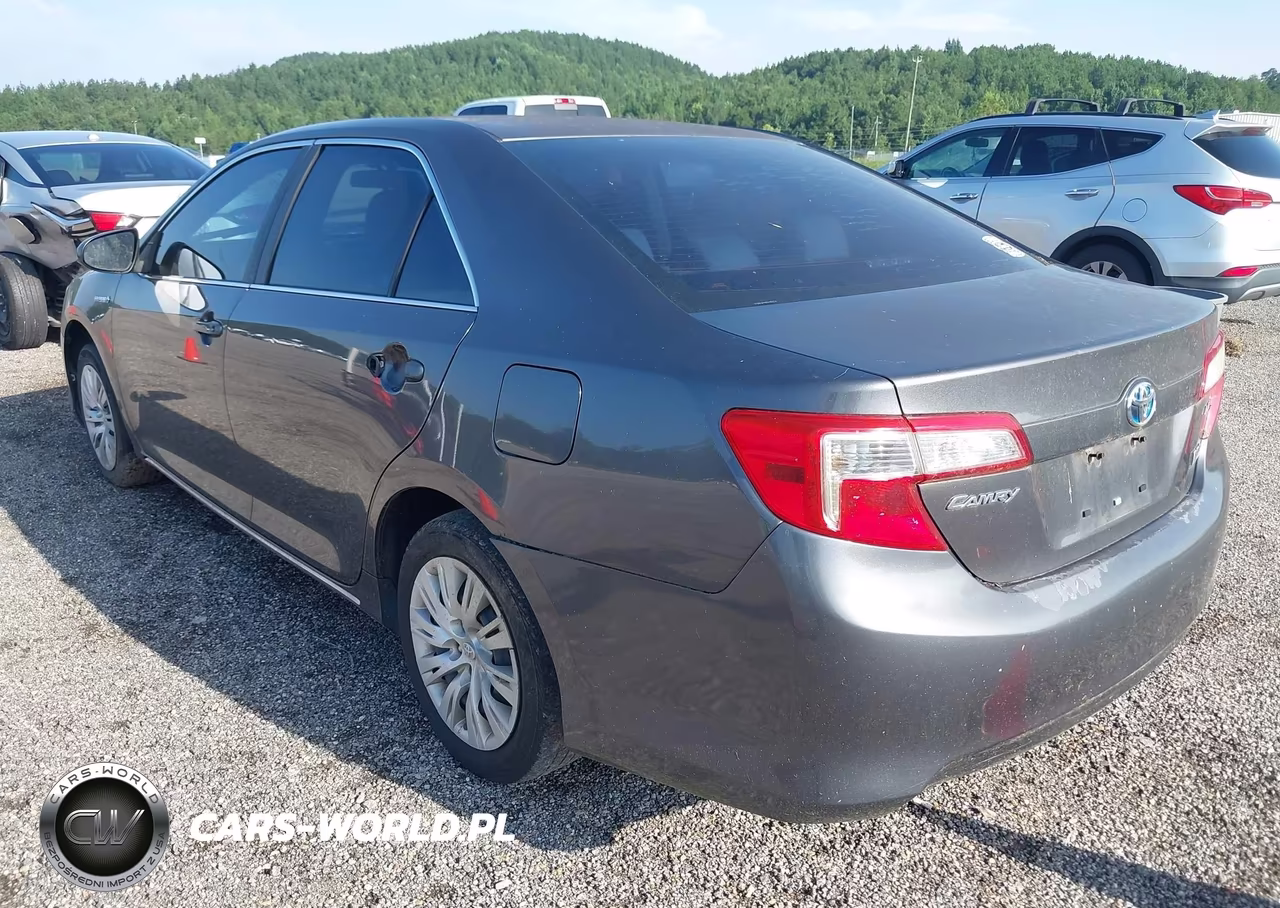 2013 Toyota Camry Hybrid Le VIN:4T1BD1FK6DU089210 - 3