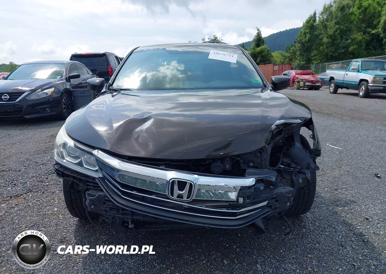 2016 Honda Accord Sport VIN:1HGCR2F58GA016549 - 13