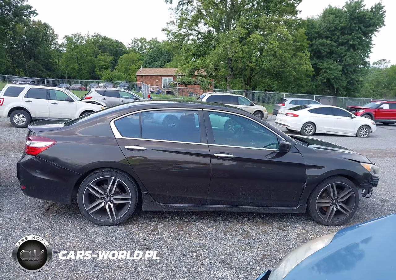 2016 Honda Accord Sport VIN:1HGCR2F58GA016549 - 14
