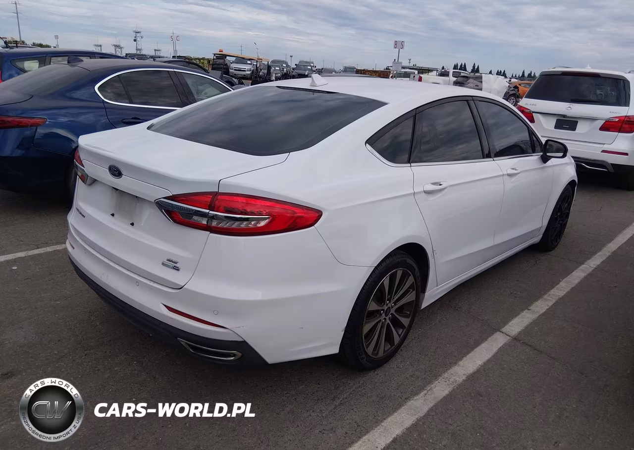2019 Ford Fusion Se VIN:3FA6P0T99KR270384 - 4