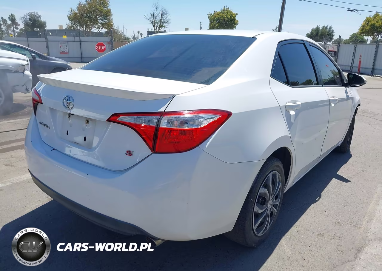 2015 Toyota Corolla S VIN:2T1BURHE9FC333569 - 4