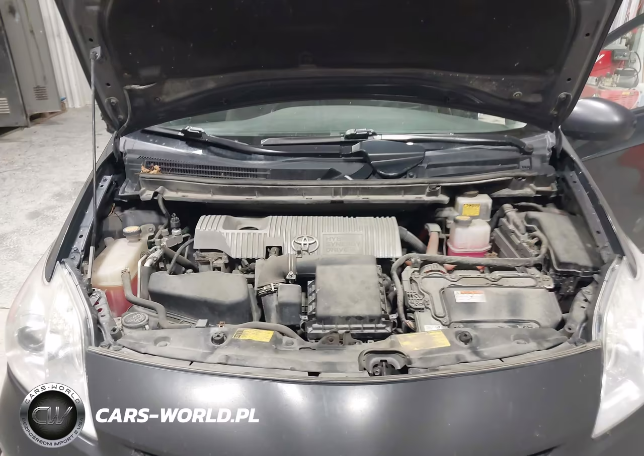 2013 Toyota Prius Two VIN:JTDKN3DU9D5647868 - 10