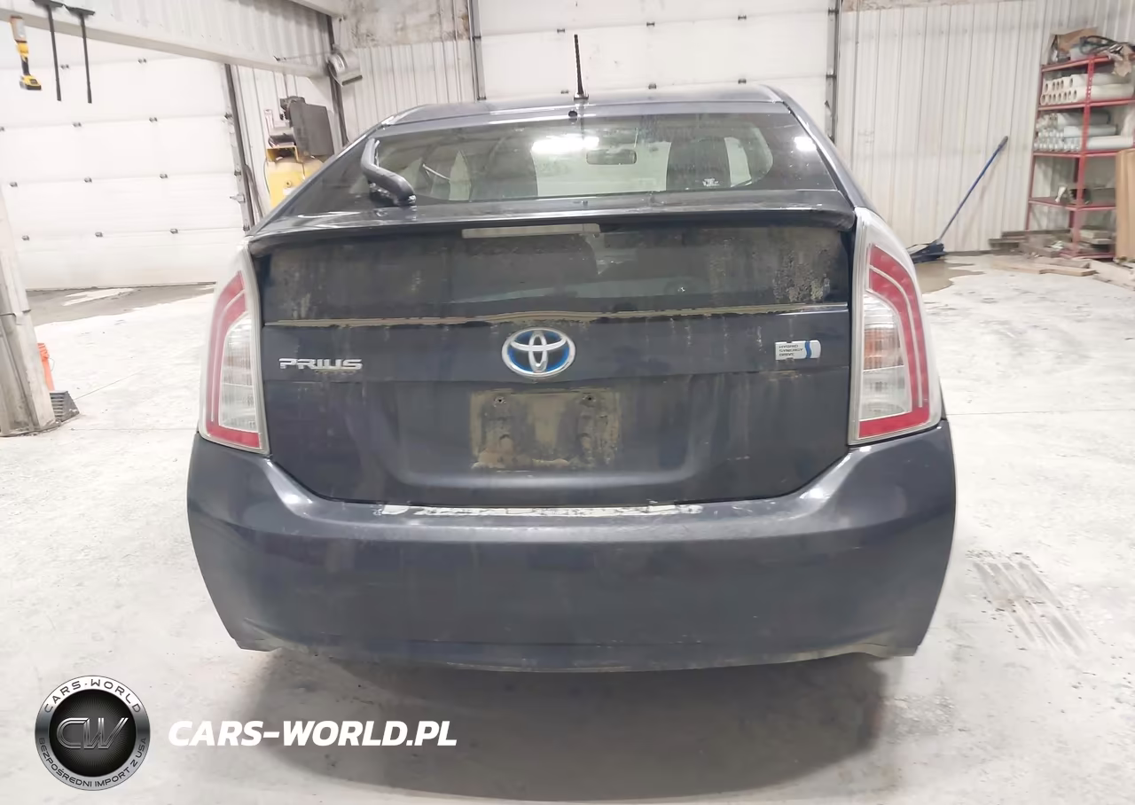 2013 Toyota Prius Two VIN:JTDKN3DU9D5647868 - 16