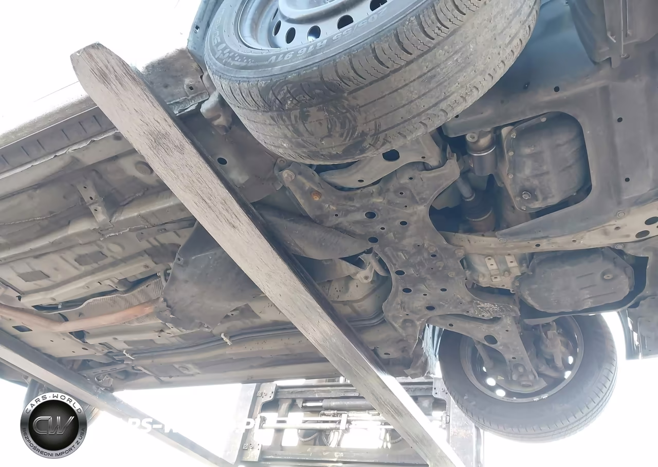 2019 Toyota Corolla Le VIN:2T1BURHE6KC187450 - 17