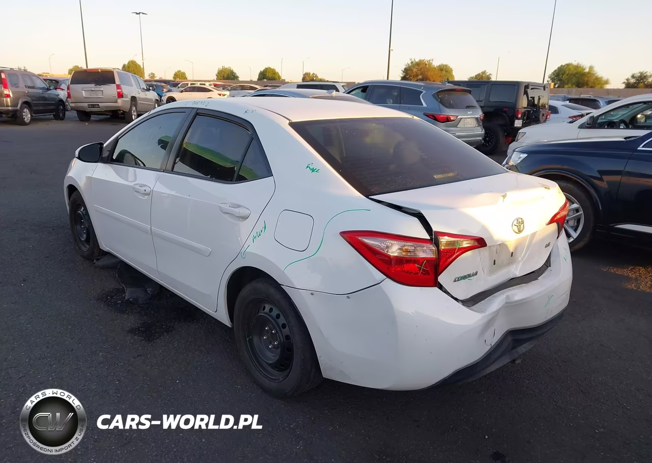 2019 Toyota Corolla Le VIN:2T1BURHE6KC187450 - 3
