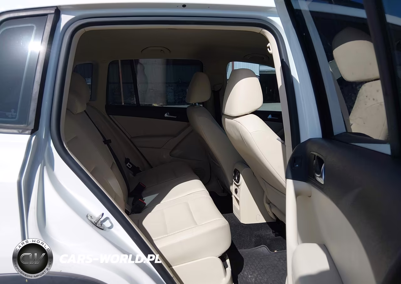 2016 Volkswagen Tiguan S VIN:WVGAV7AX3GW546997 - 8