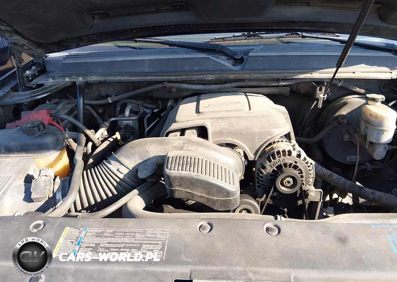 2010 Chevrolet Suburban 1500 Ls VIN:1GNUCHE06AR237418 - 10