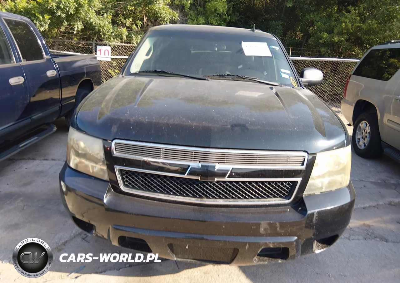 2010 Chevrolet Suburban 1500 Ls VIN:1GNUCHE06AR237418 - 12