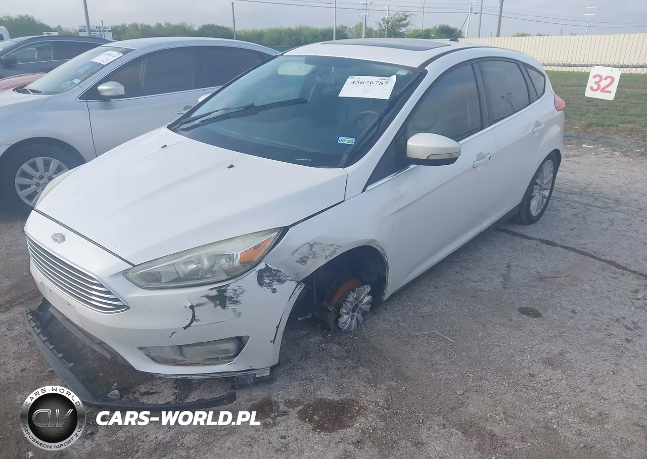 2017 Ford Focus Titanium VIN:1FADP3N2XHL299411 - 2