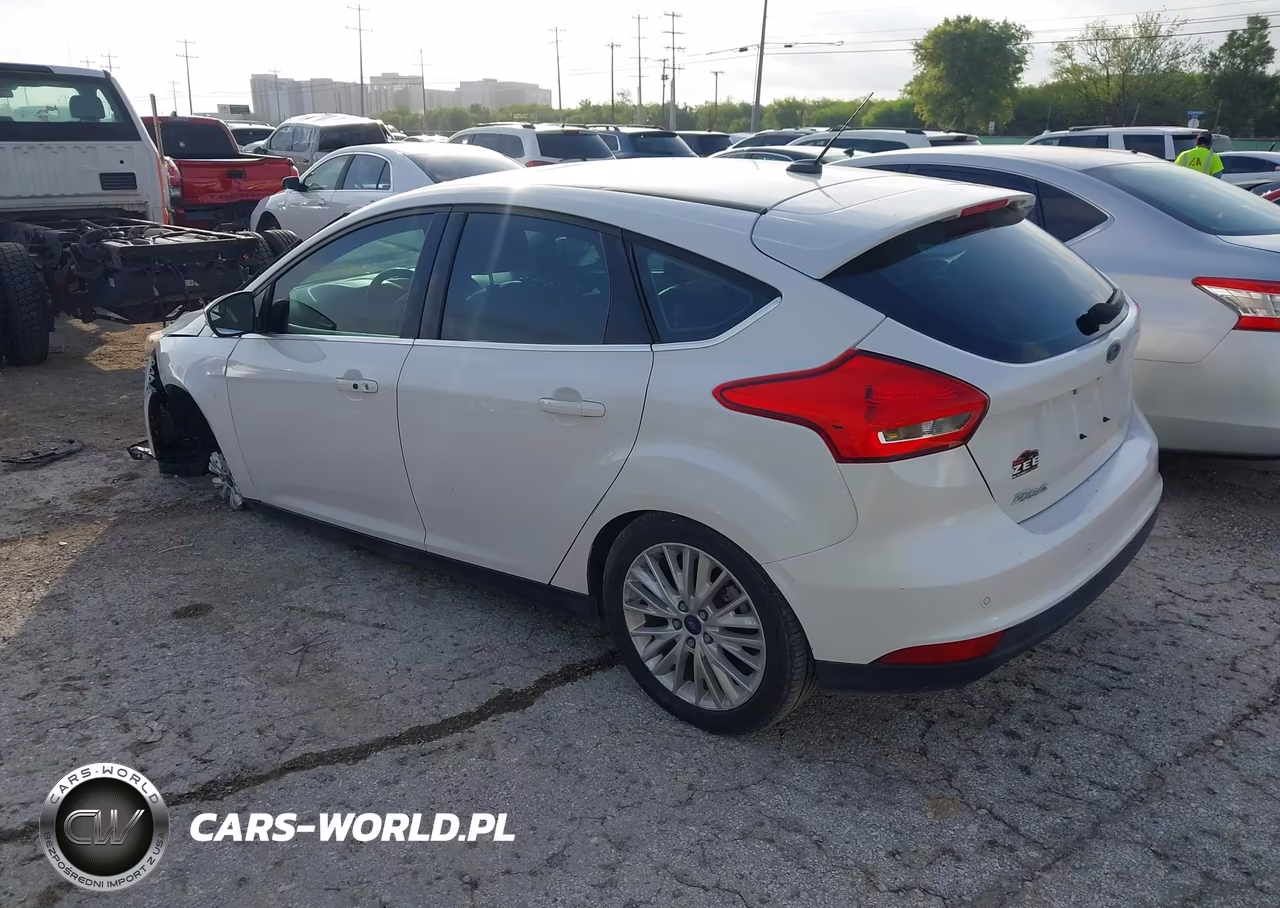 2017 Ford Focus Titanium VIN:1FADP3N2XHL299411 - 3