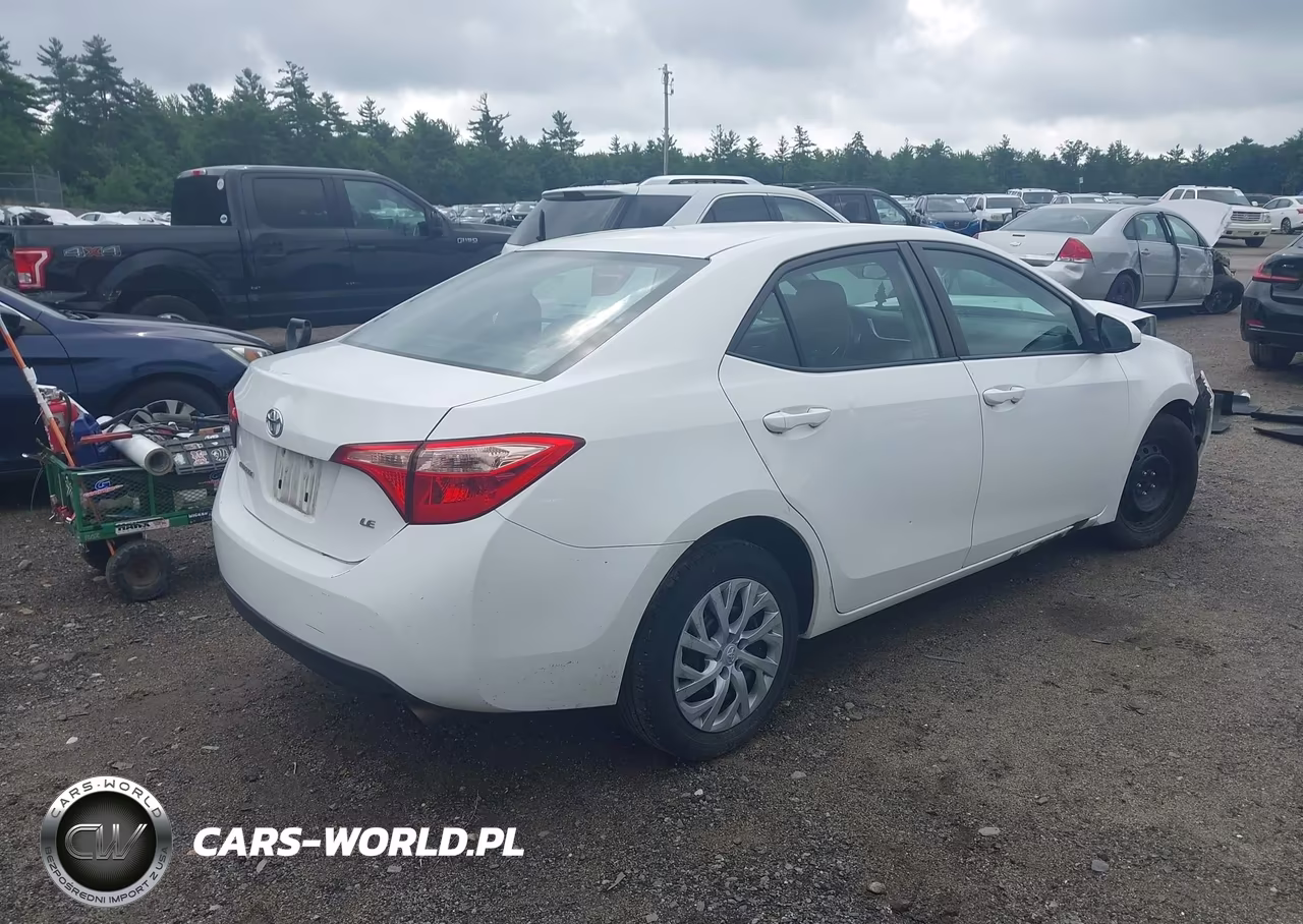 2017 Toyota Corolla Le VIN:2T1BURHE9HC904691 - 4