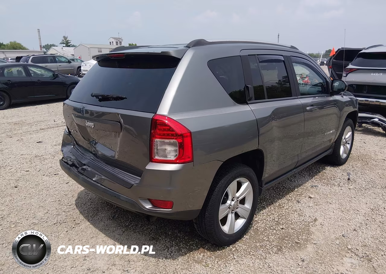 2013 Jeep Compass Sport VIN:1C4NJDBB9DD210524 - 4