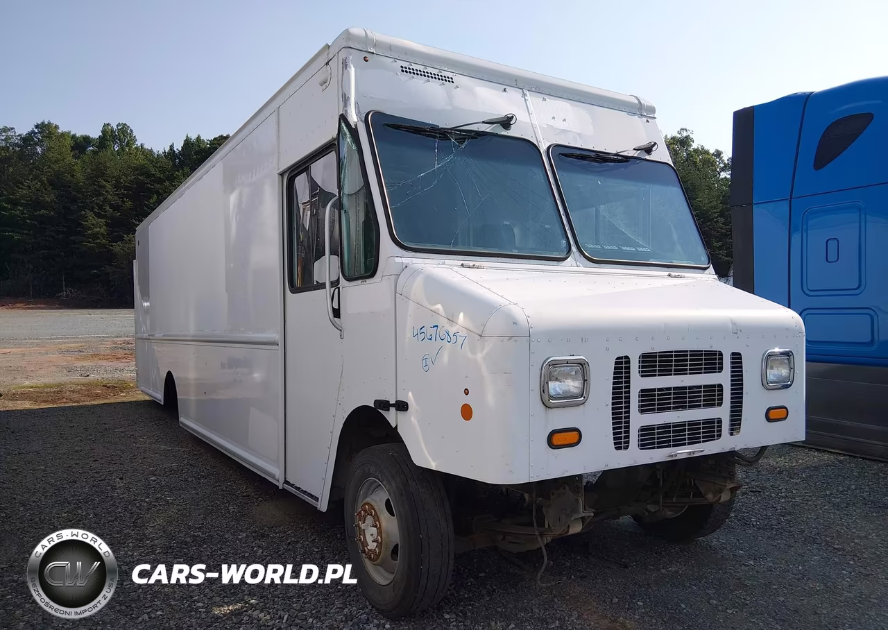 2015 Ford F-59 Commercial Stripped – zdjęcie 1 z 17
