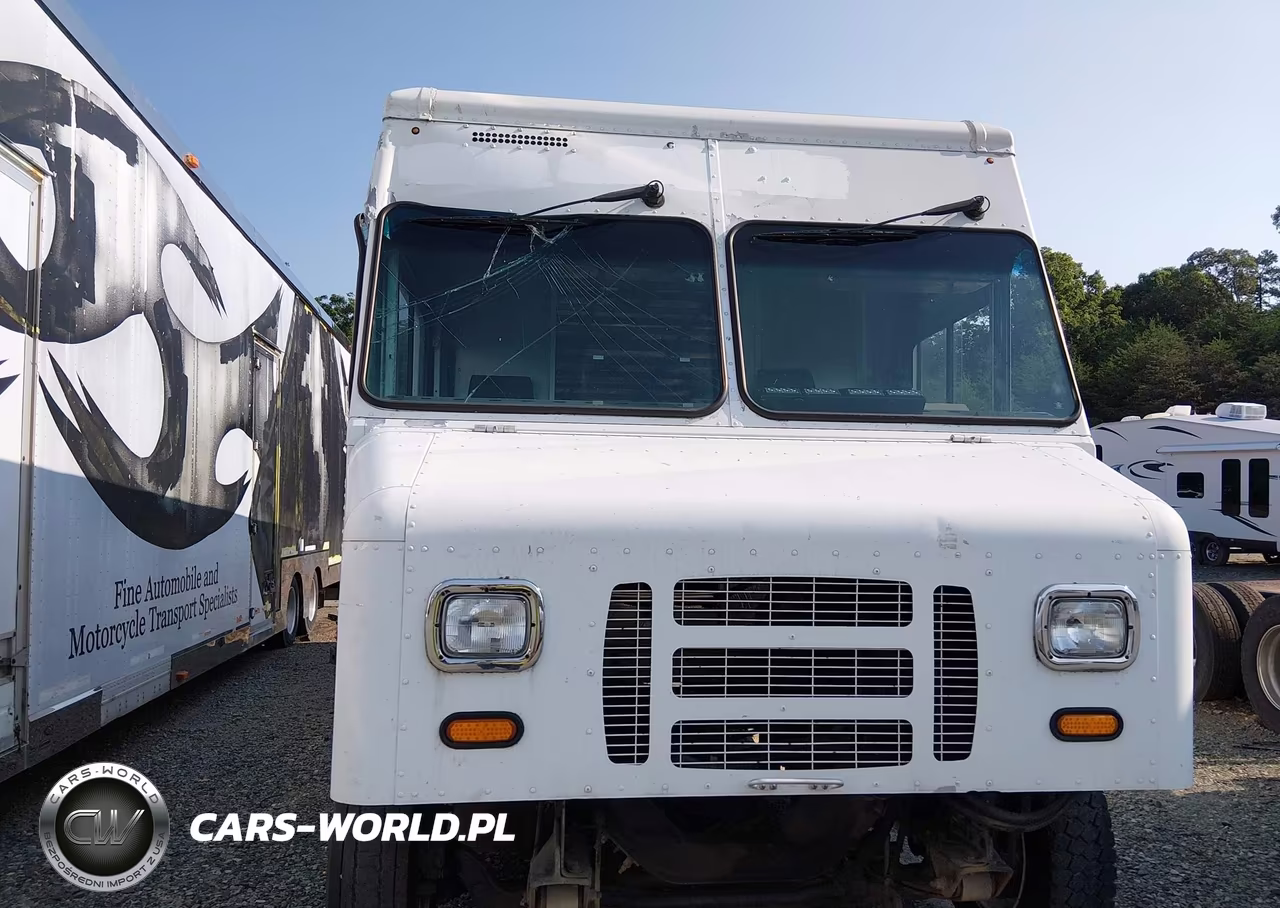 2015 Ford F-59 Commercial Stripped VIN:1F66F5KY7F0A04678 - 11
