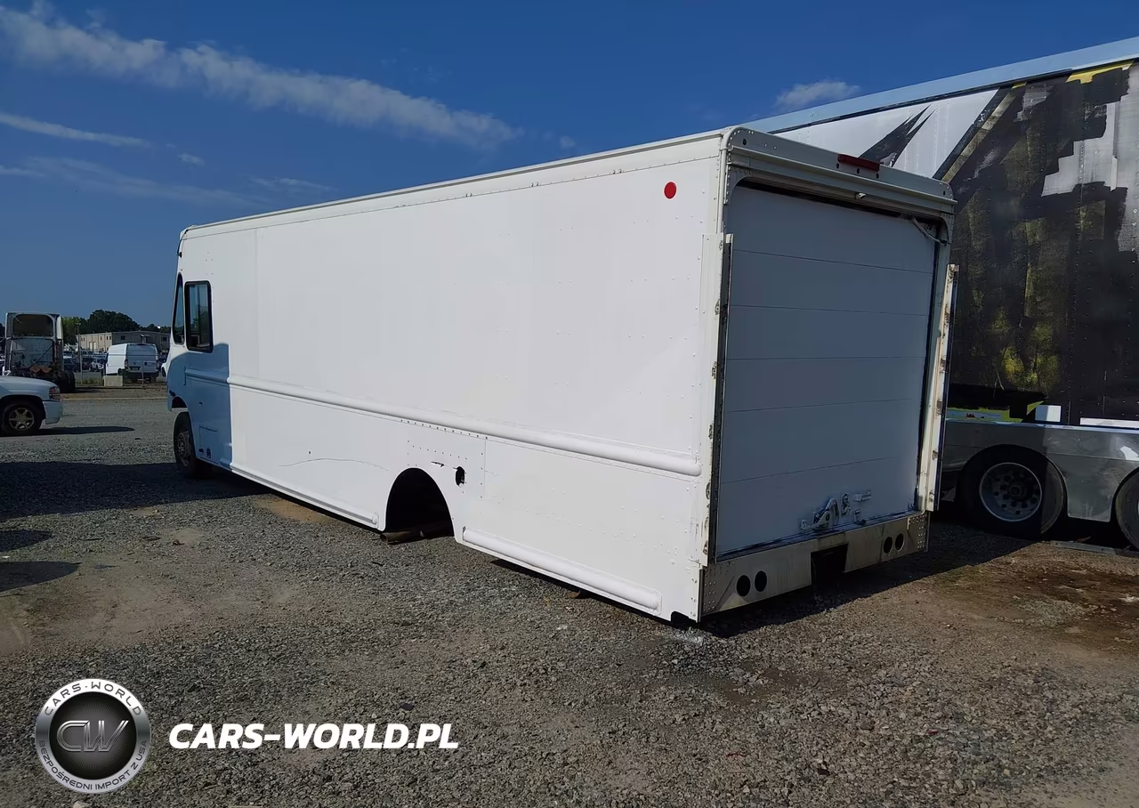 2015 Ford F-59 Commercial Stripped VIN:1F66F5KY7F0A04678 - 3