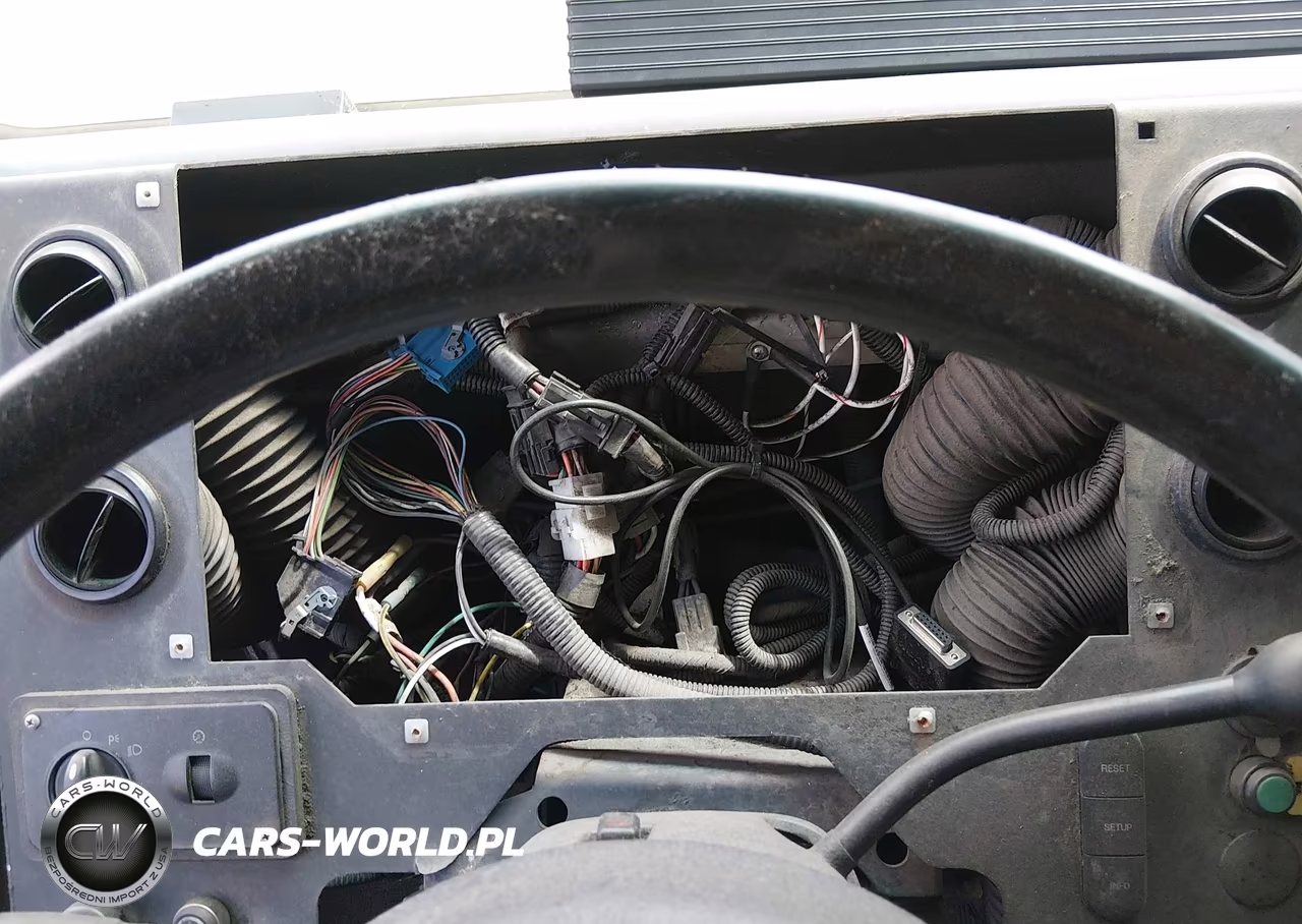 2015 Ford F-59 Commercial Stripped VIN:1F66F5KY7F0A04678 - 5