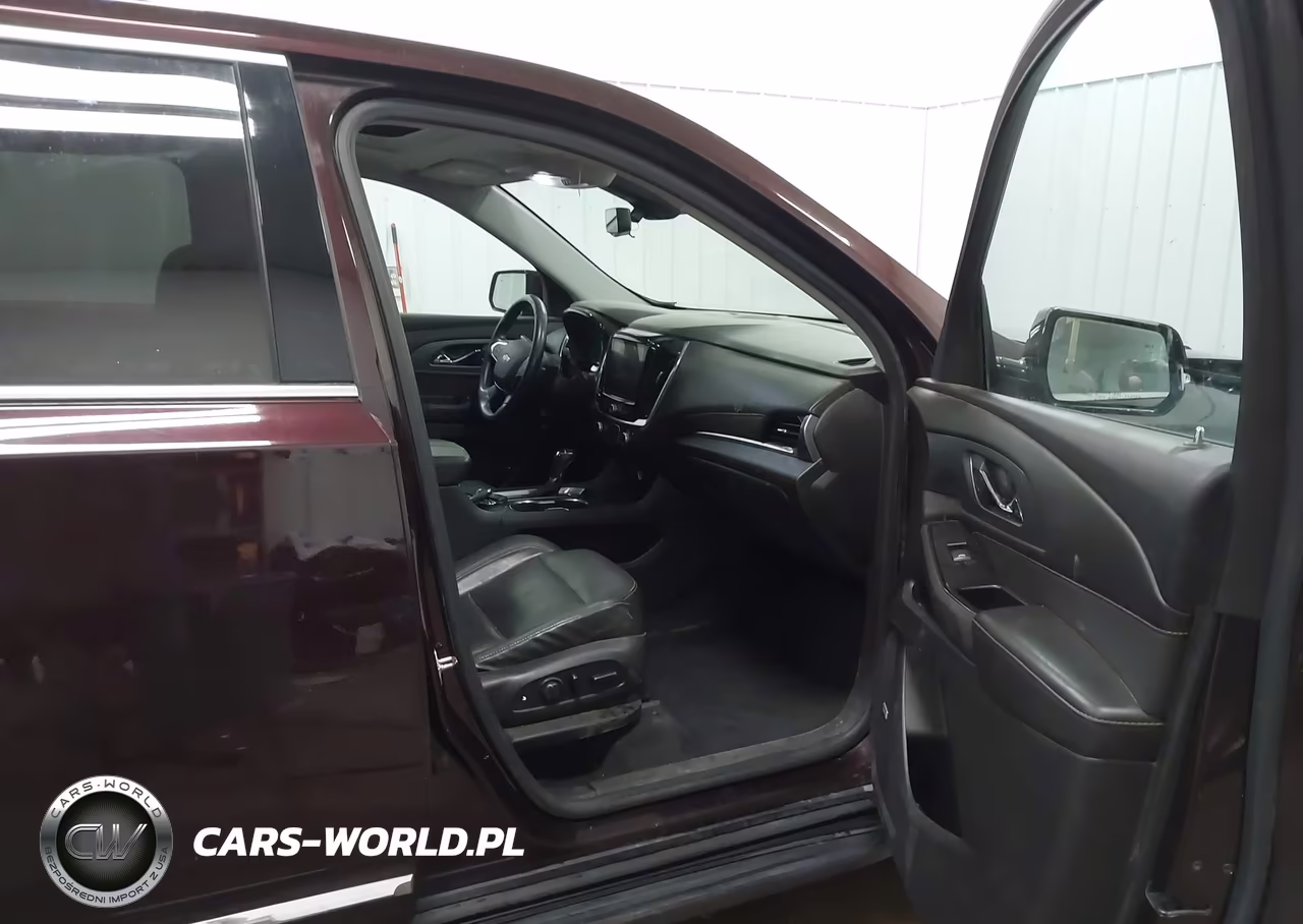 2018 Chevrolet Traverse Premier VIN:1GNEVJKW9JJ130523 - 5