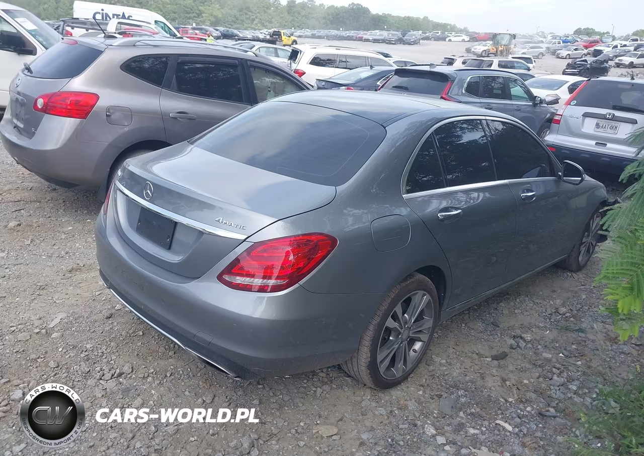 2015 Mercedes-Benz C 300 4Matic VIN:55SWF4KB3FU091224 - 4