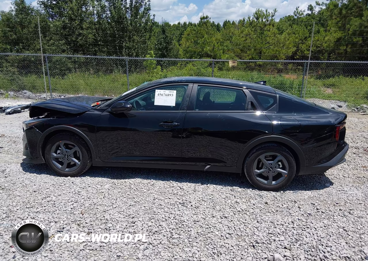 2025 Kia K4 Lxs VIN:3KPFT4DE9SE225218 - 14