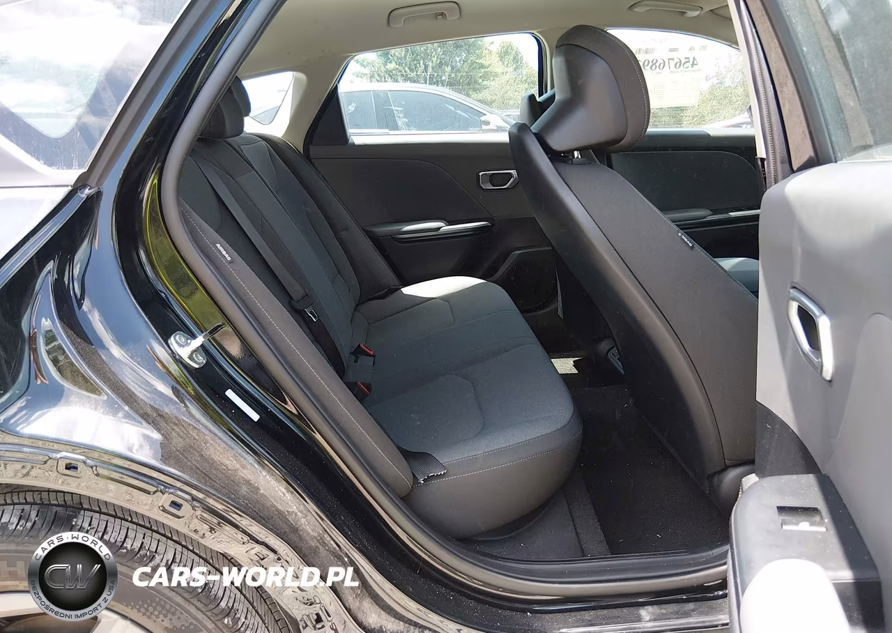 2025 Kia K4 Lxs VIN:3KPFT4DE9SE225218 - 8