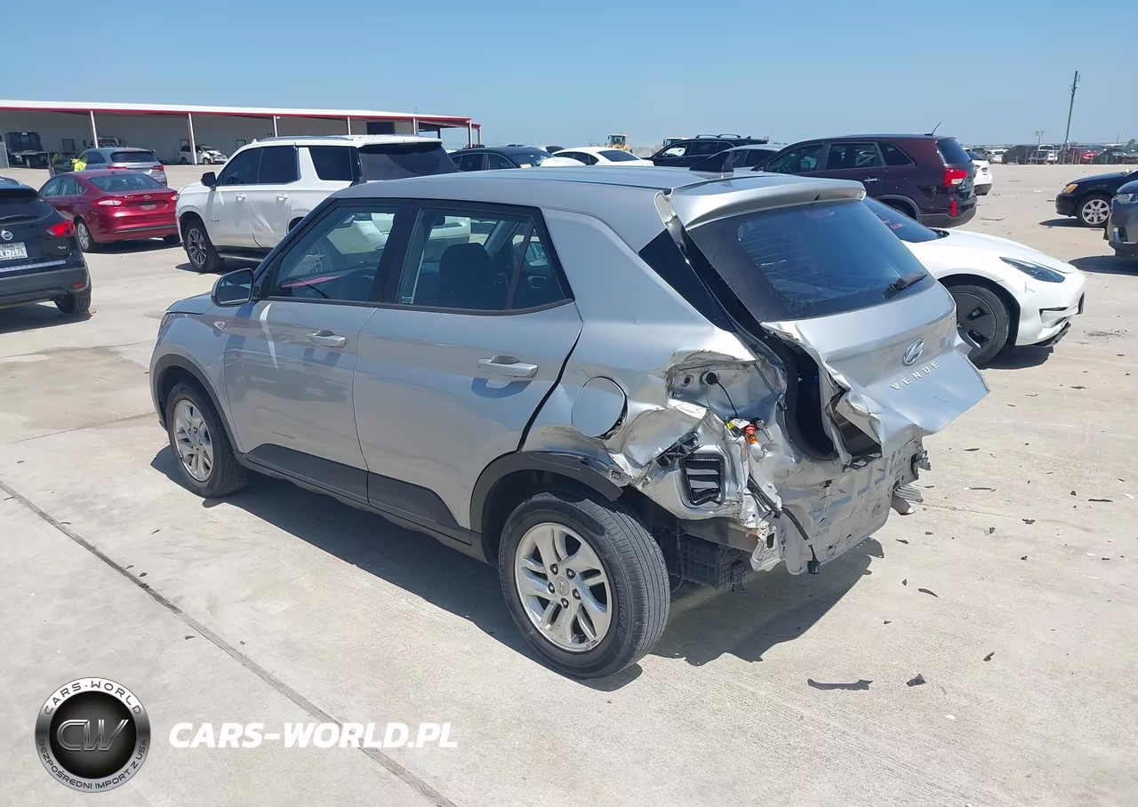 2022 Hyundai Venue Se VIN:KMHRB8A35NU201736 - 3