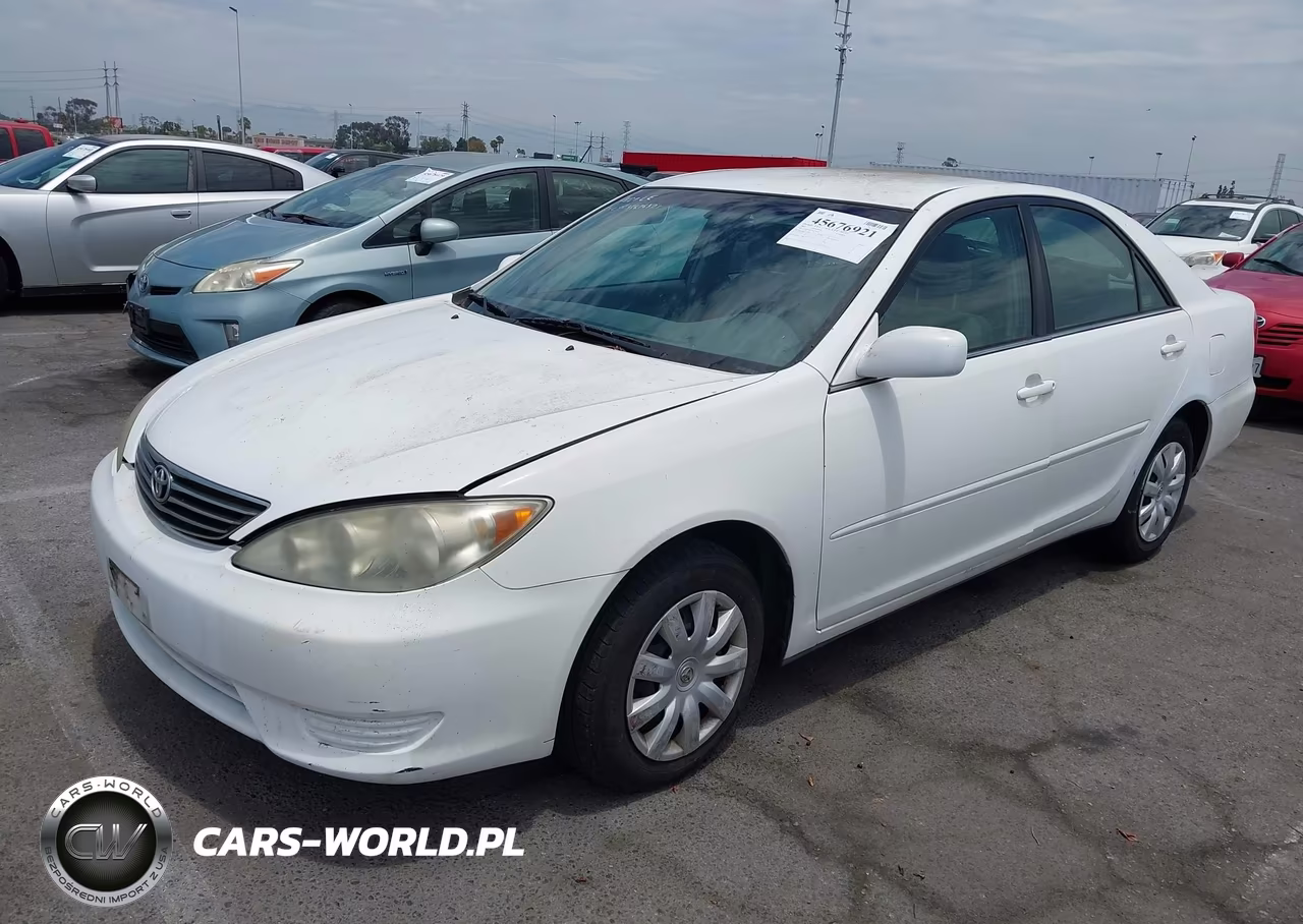 2005 Toyota Camry Le VIN:4T1BE32K55U411187 - 2