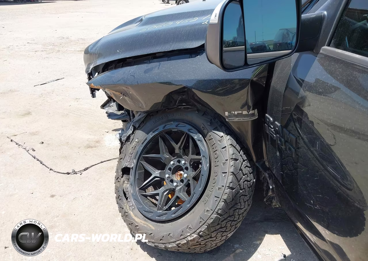 2018 Ram 1500 Night 4X4 5'7 Box VIN:1C6RR7MT6JS110400 - 6