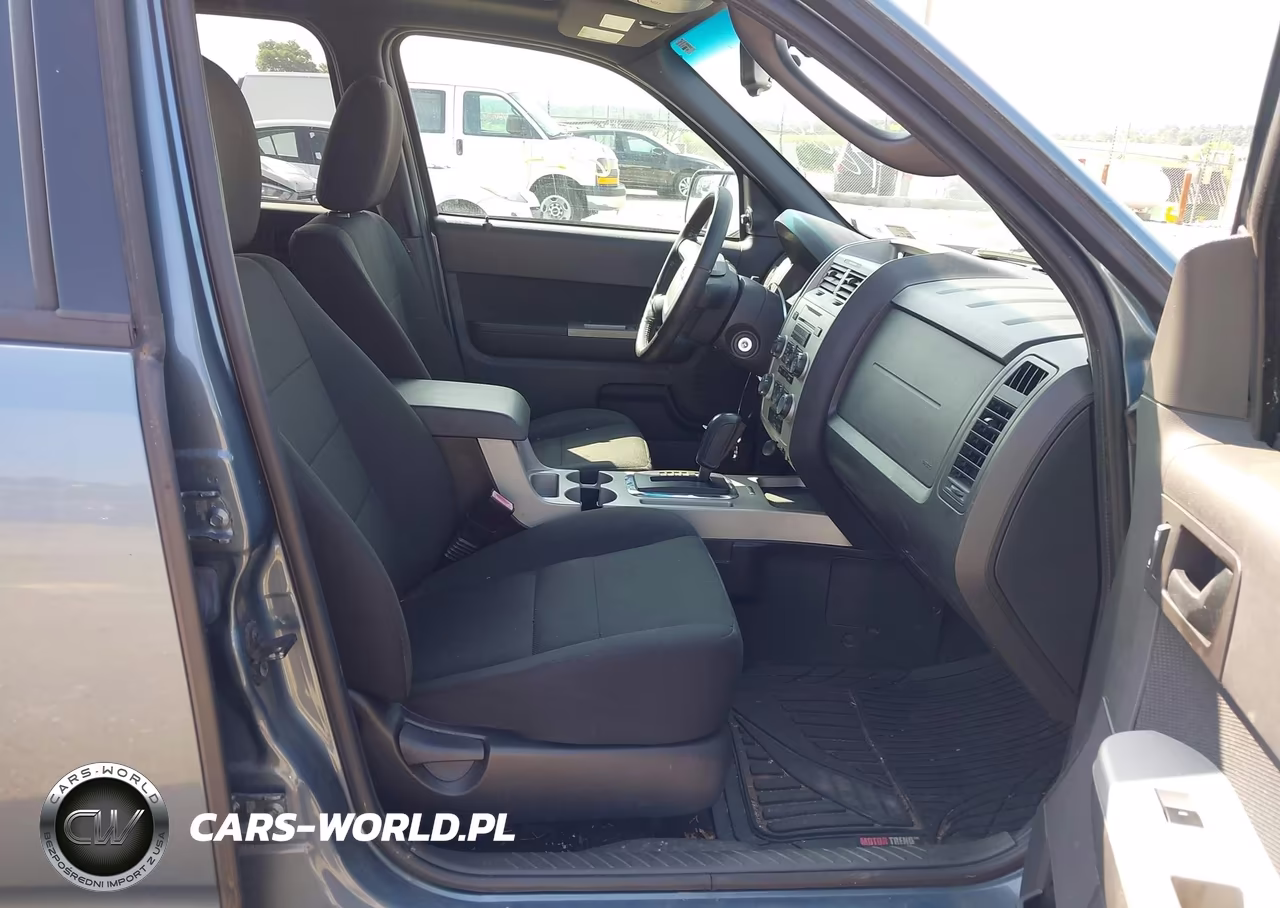 2010 Ford Escape Xlt VIN:1FMCU9DG8AKB09496 - 5