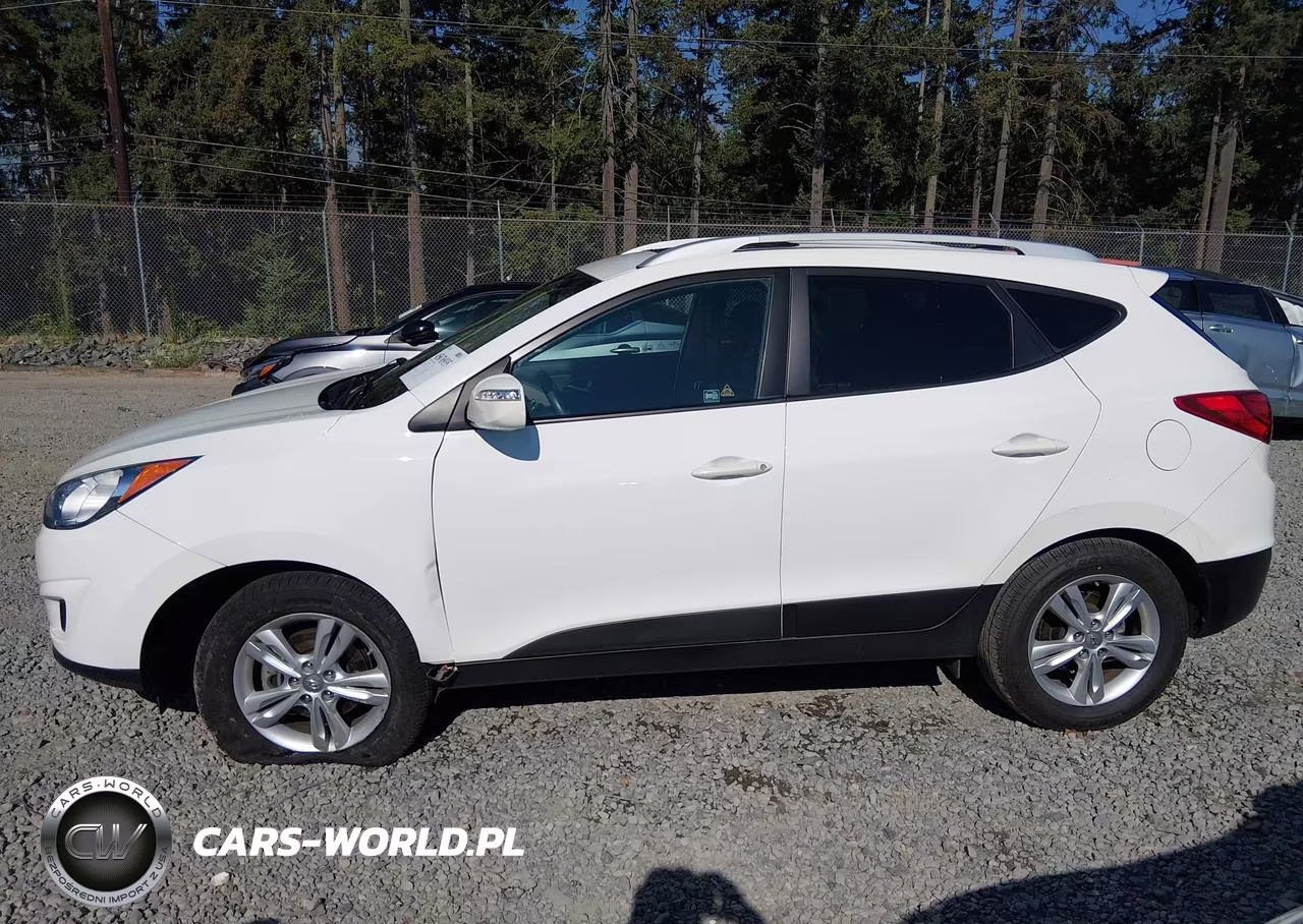 2012 Hyundai Tucson Gls VIN:KM8JUCAC8CU352853 - 14