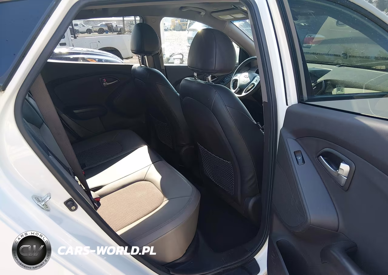 2012 Hyundai Tucson Gls VIN:KM8JUCAC8CU352853 - 18